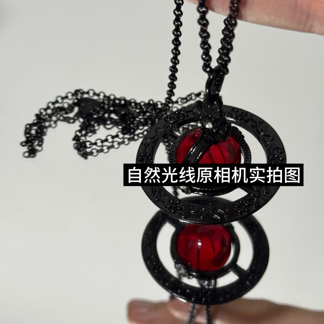 铜合金项链 秋冬新款黑红雕花大球