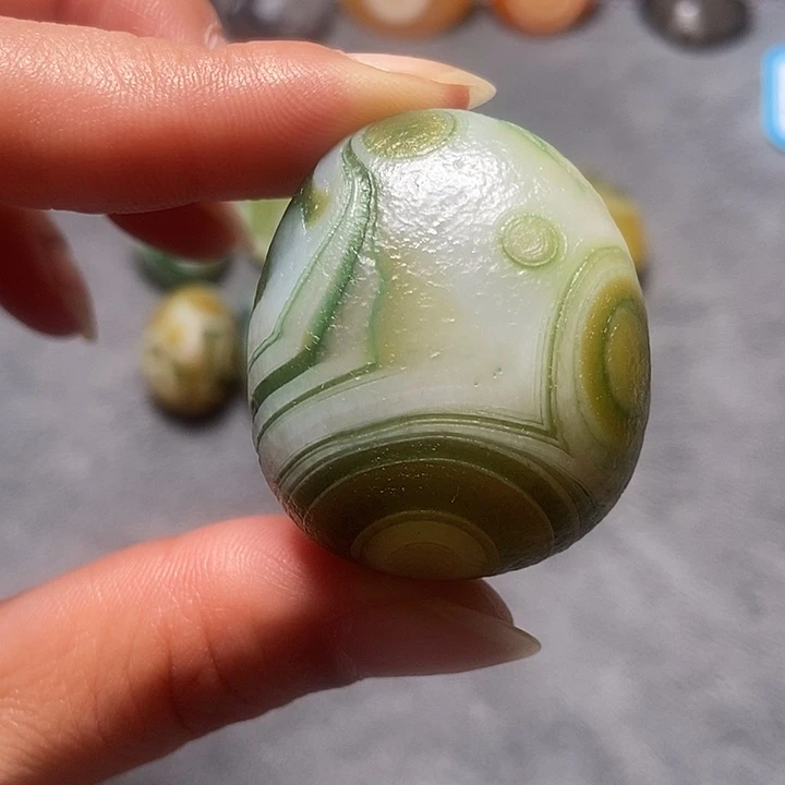 玛瑙/玉髓未镶嵌珠宝奇石