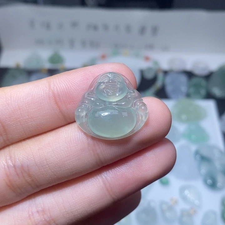 翡翠未镶嵌颈饰冰晴佛公