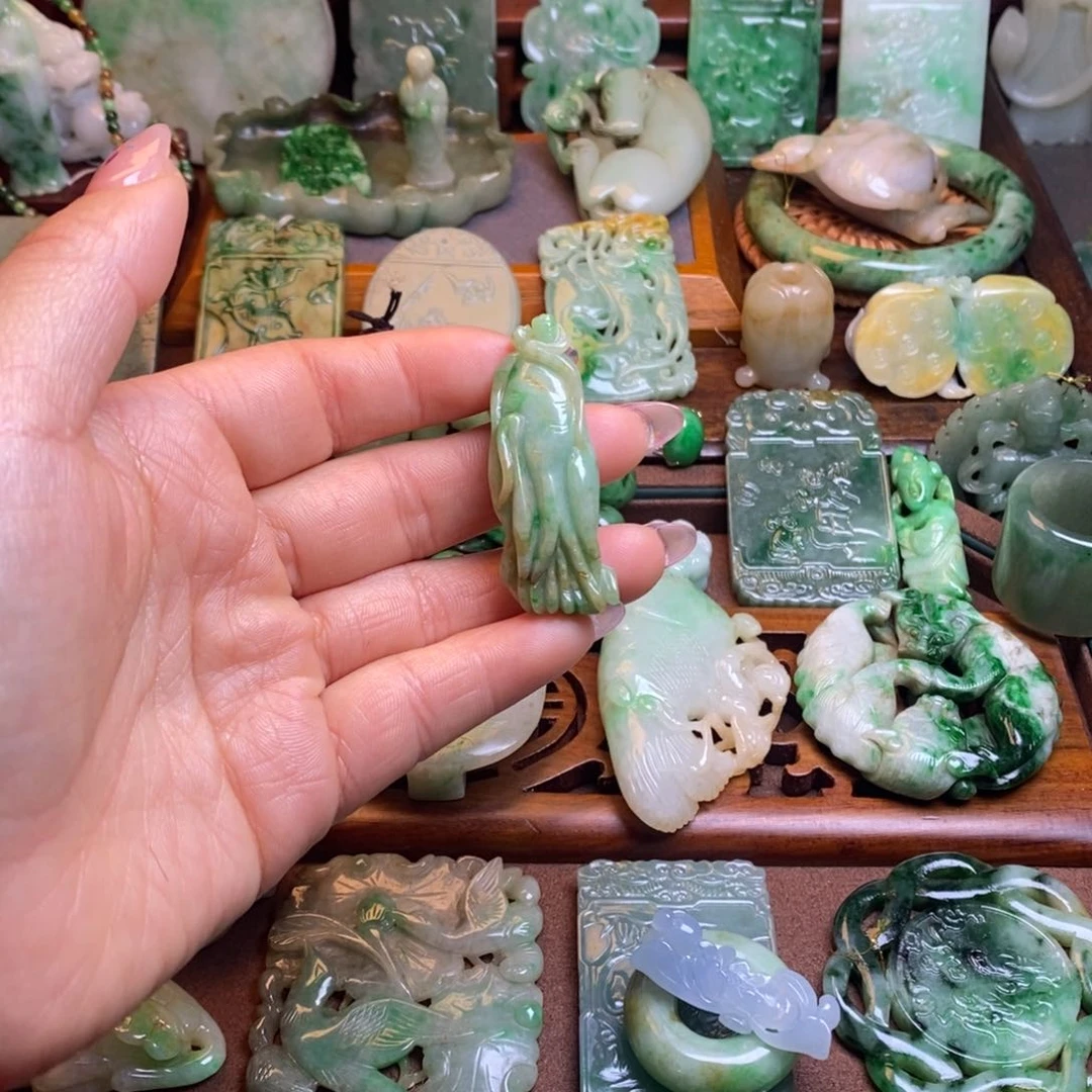 翡翠挂件未镶嵌花****完