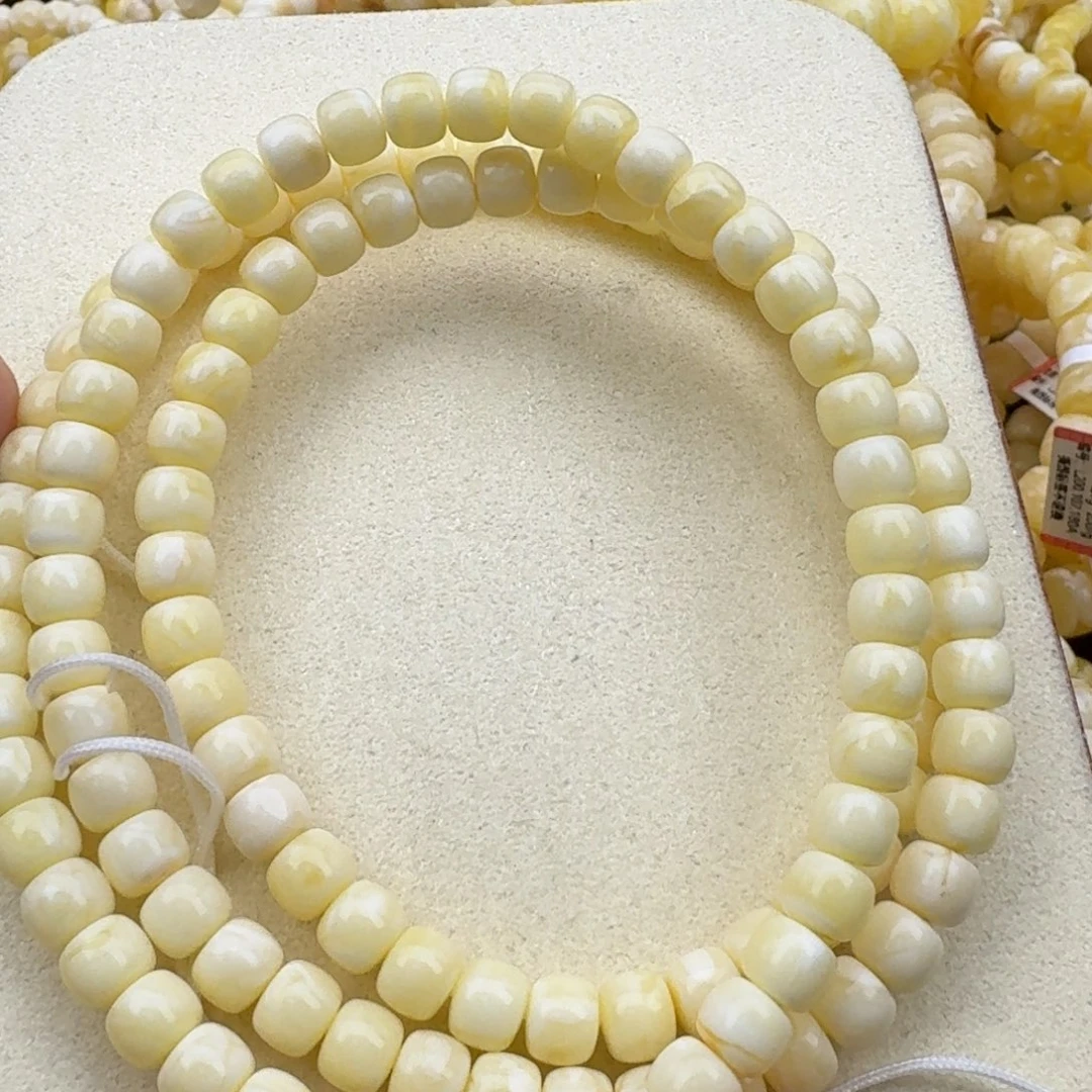 琥珀手链未镶嵌不**汤