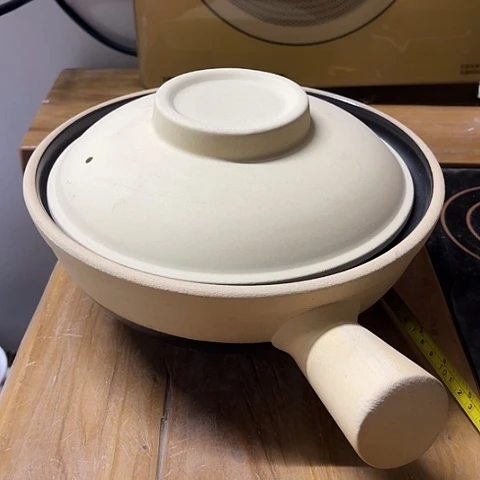 微瑕、明火，口径23，高8，1.6L