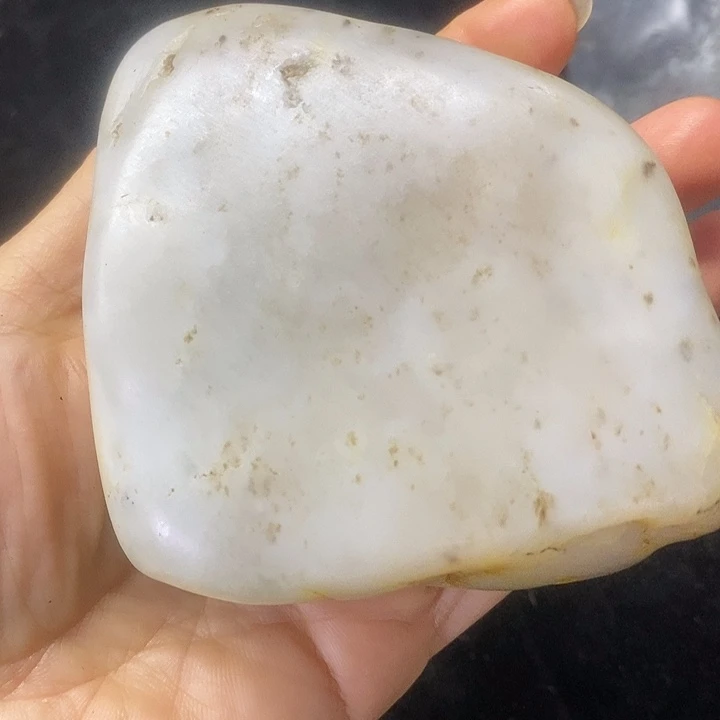 未镶嵌和田玉（糖玉）挂件