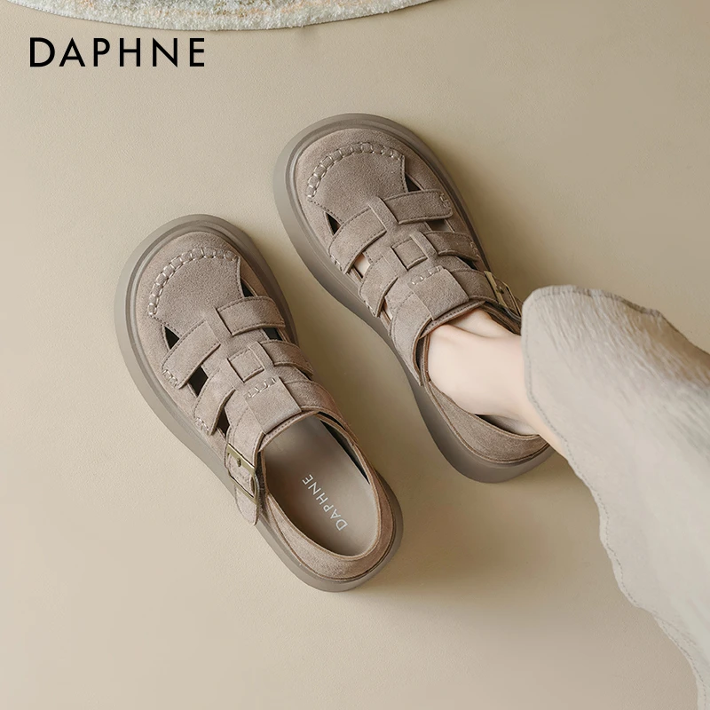 达芙妮罗马凉鞋女款2025新款秋冬外穿厚底增高凉拖鞋包头猪笼鞋爆