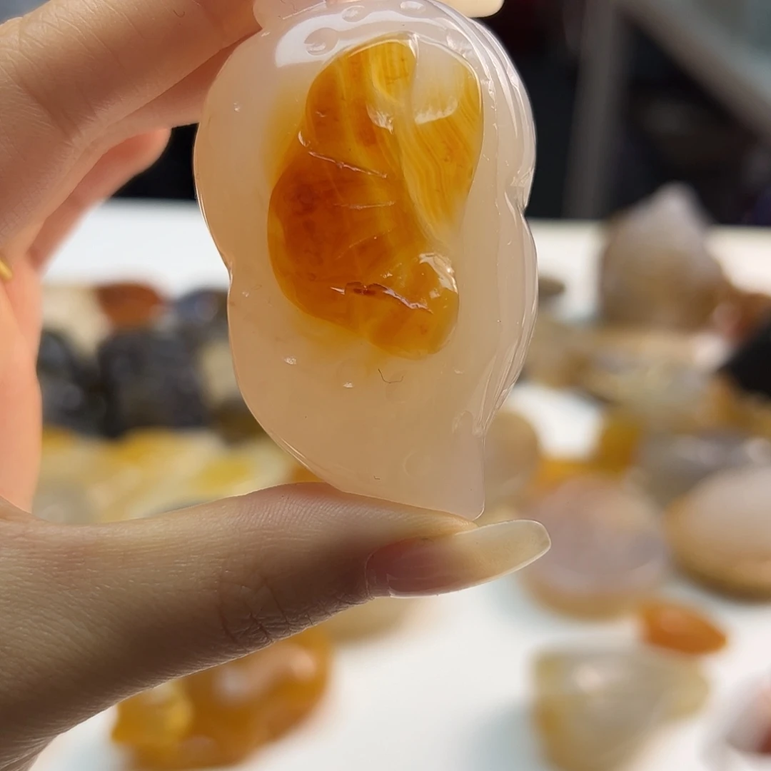 玛瑙/玉髓未镶嵌吊坠(不含链)