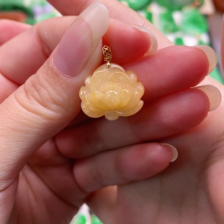 颈饰未镶嵌翡翠吊坠