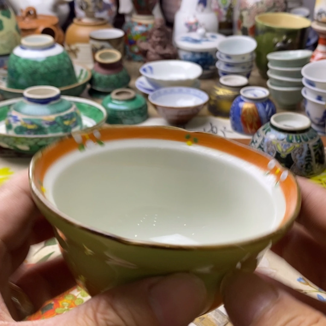 瓷片一天只喝一点奶茶和两碗