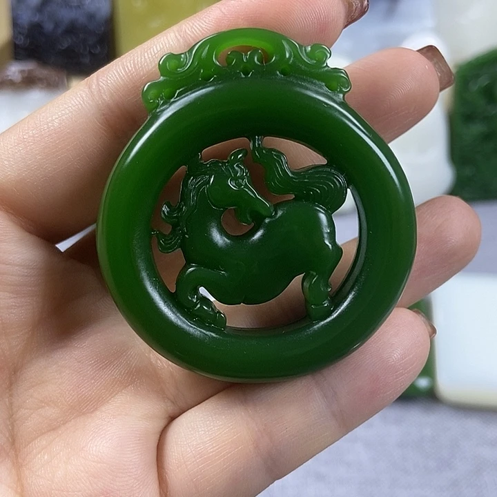 颈饰未镶嵌和田玉