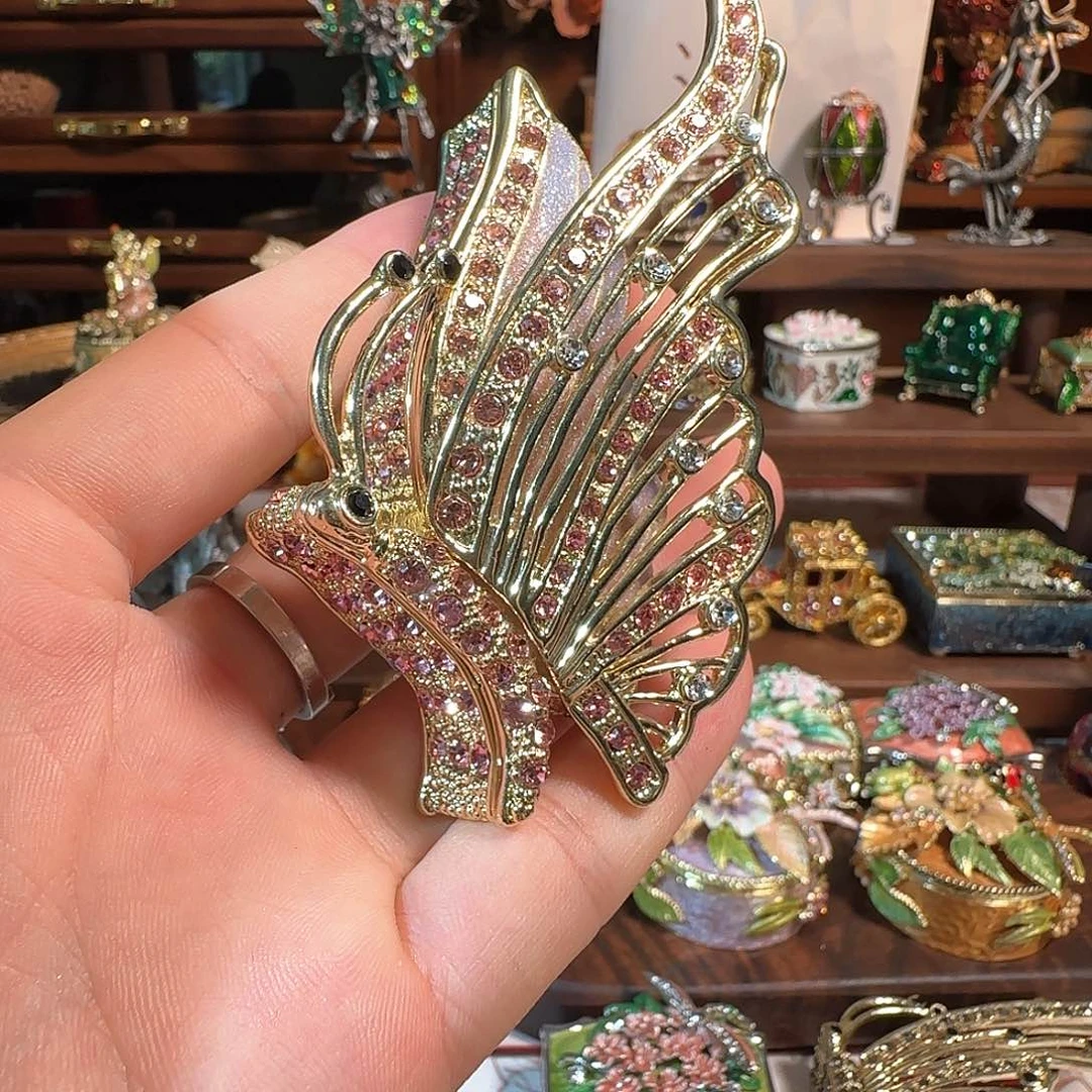 手工制品请勿吹毛求疵