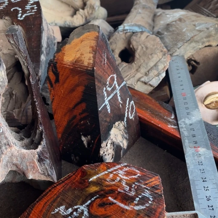 交趾黄檀（大红酸枝）用****1