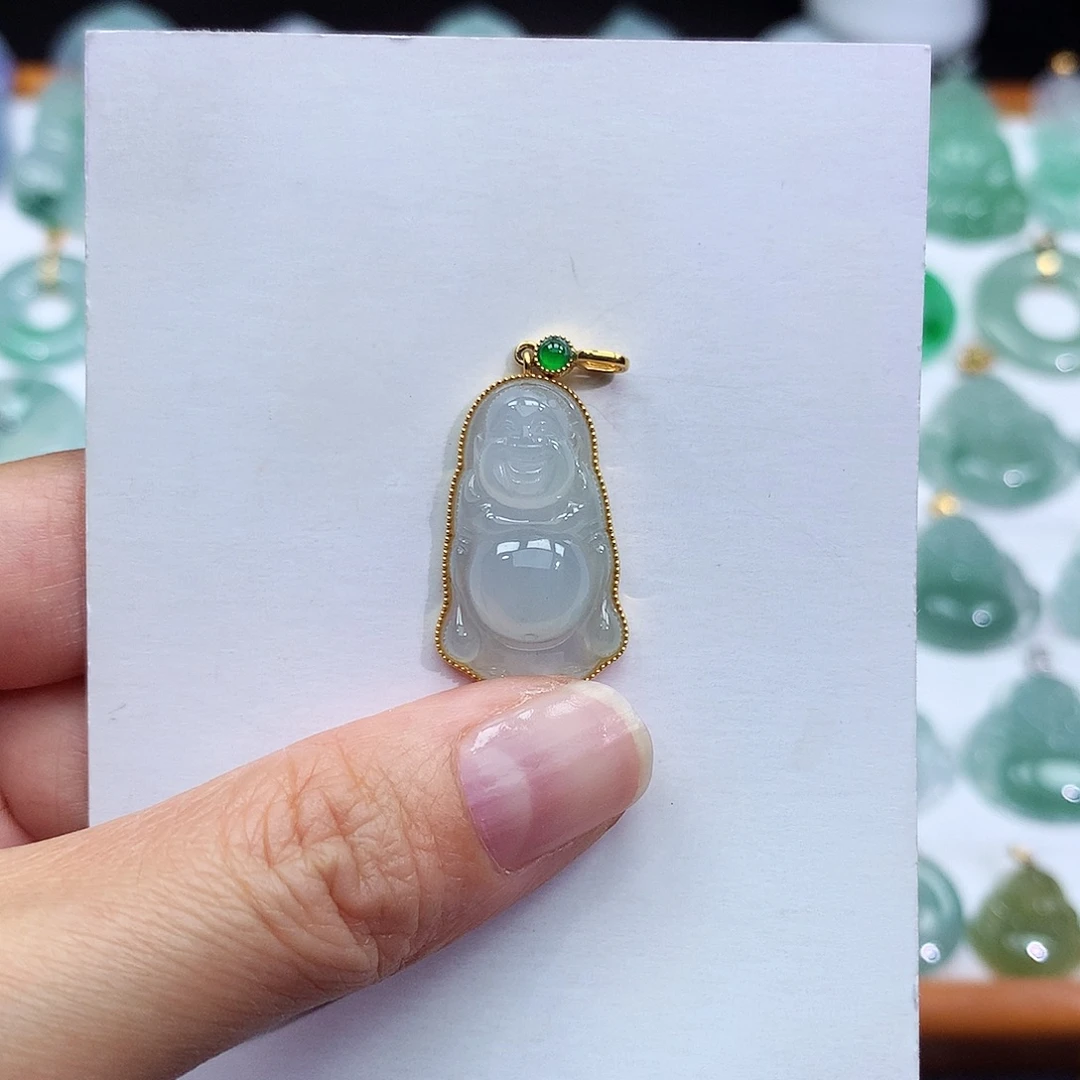 翡翠18K金镶嵌颈饰翡翠吊坠