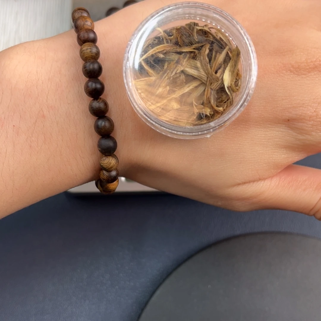 沉香碎屑沉香S****?6mm留疤沉水越南芽庄白奇楠