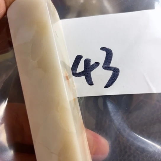 老挝石问*老挝和老挝