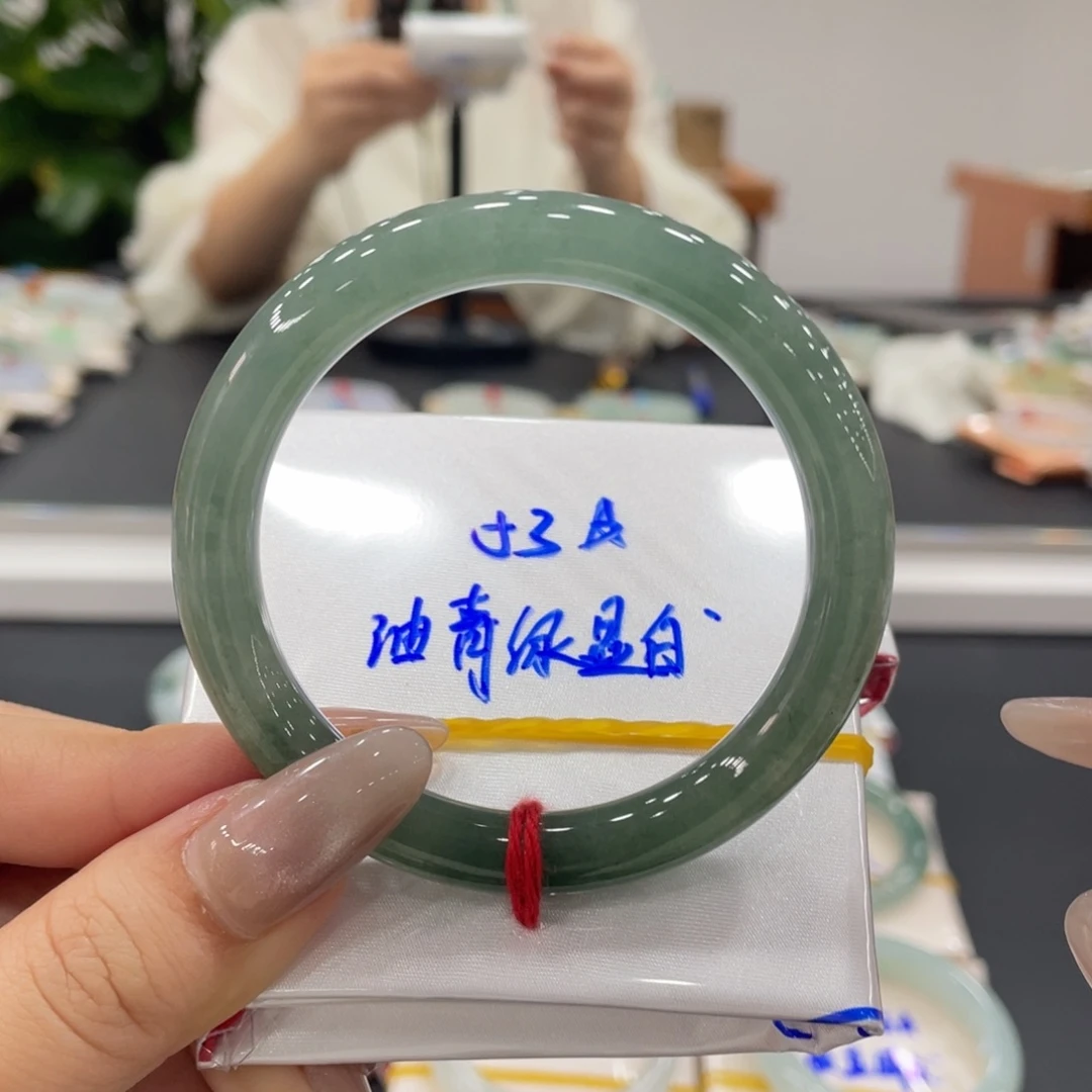 未镶嵌手镯翡翠缅甸天然翡翠手镯