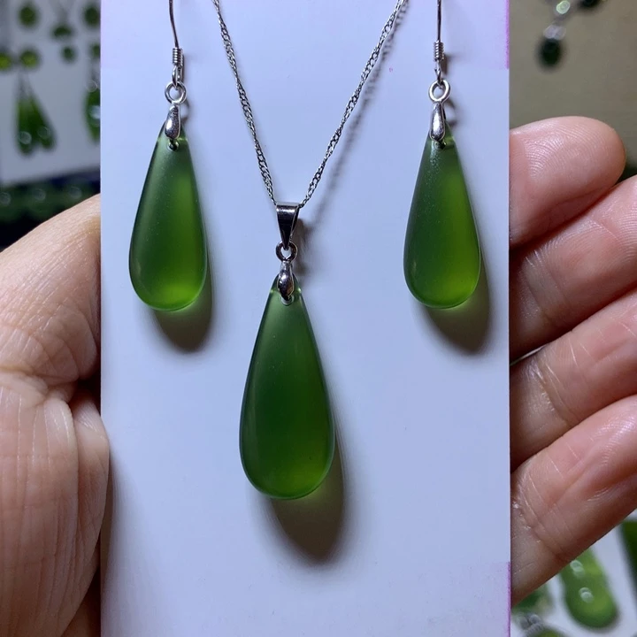 岫玉耳环银S925镶嵌耳环