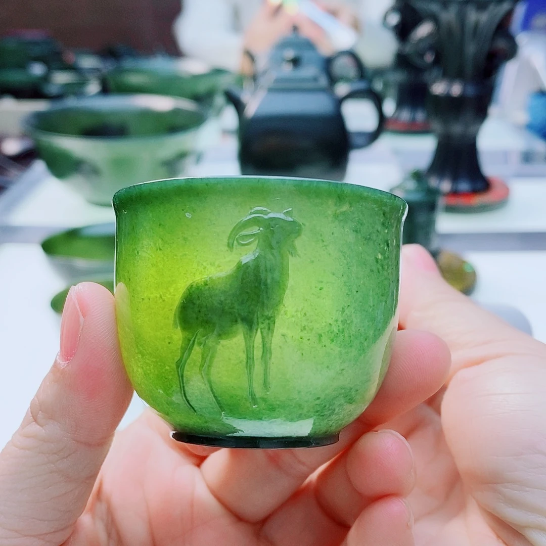 未镶嵌和田玉摆件