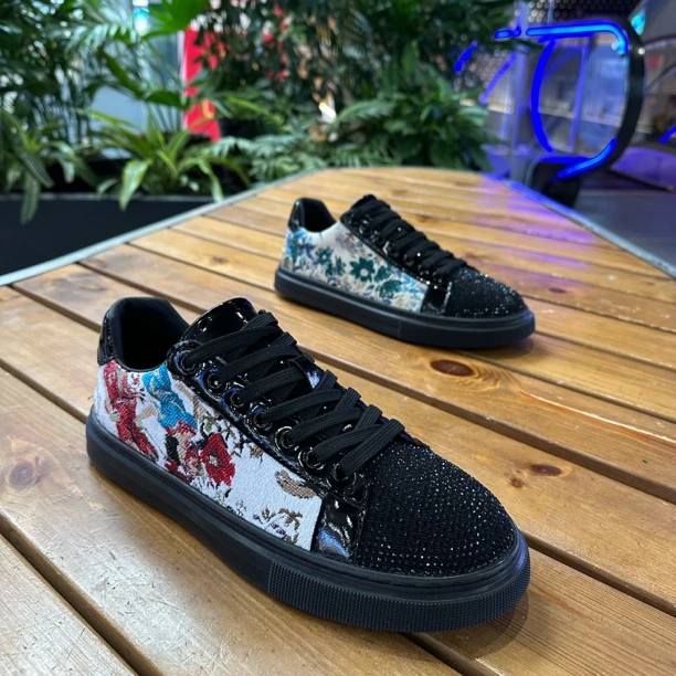 车缝线素面青少年春季休闲板鞋2601-68时尚刺绣韩版男士板鞋夏季