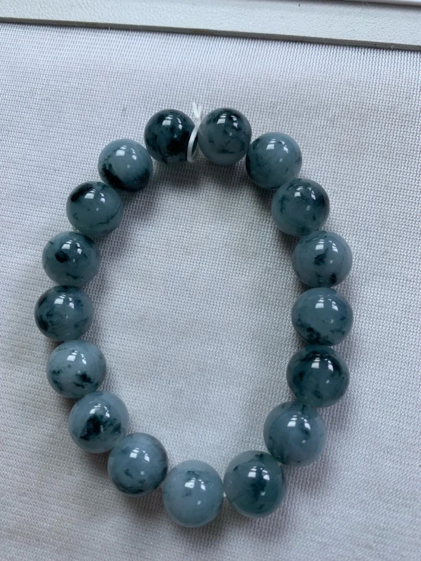 天然翡翠细糯种手串