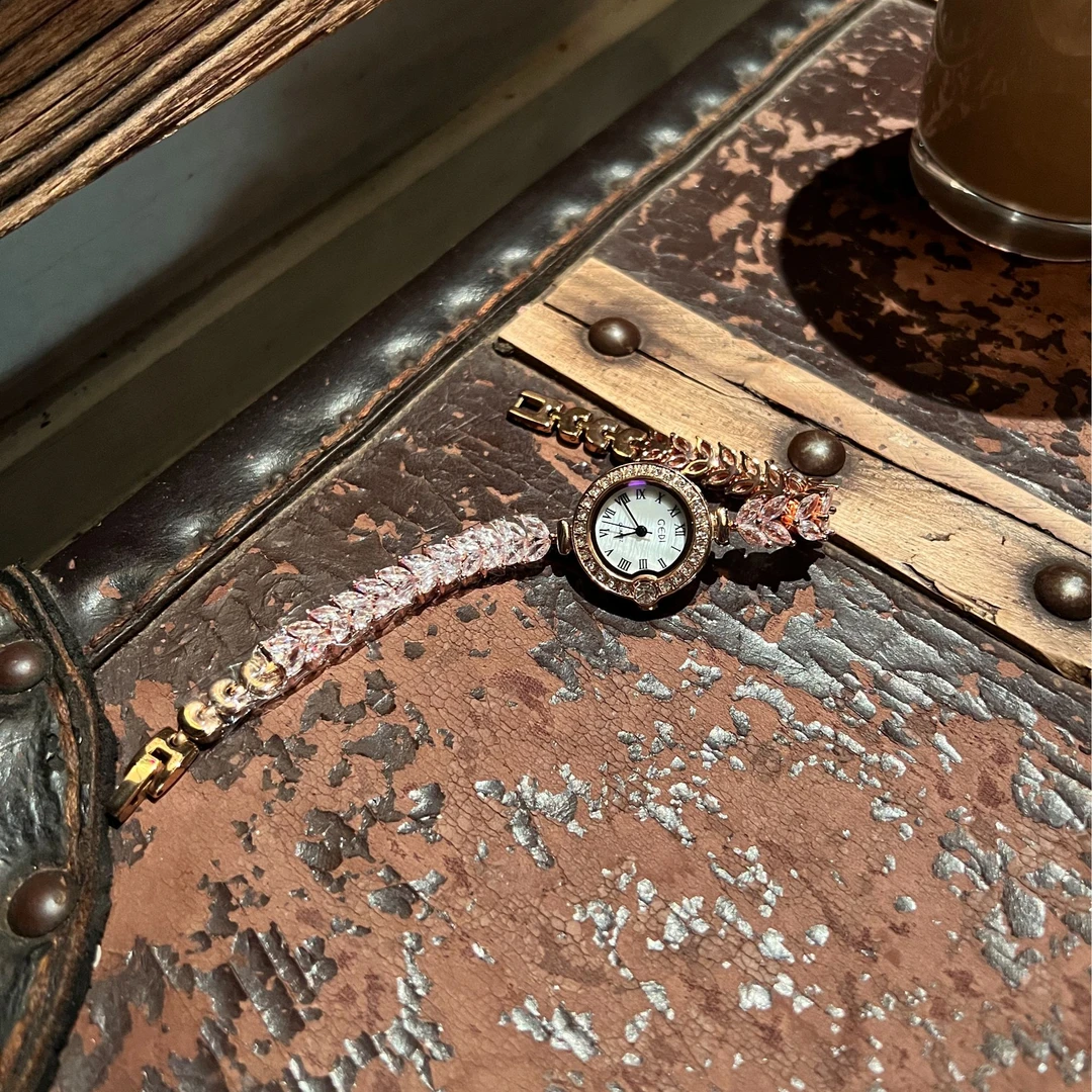 【野蔷薇】严选正品美人鱼小金穗贝母满钻轻奢小圆盘高端时尚女表