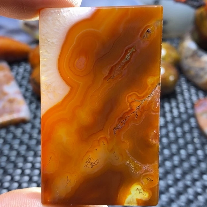 玛瑙/玉髓颈饰未镶嵌