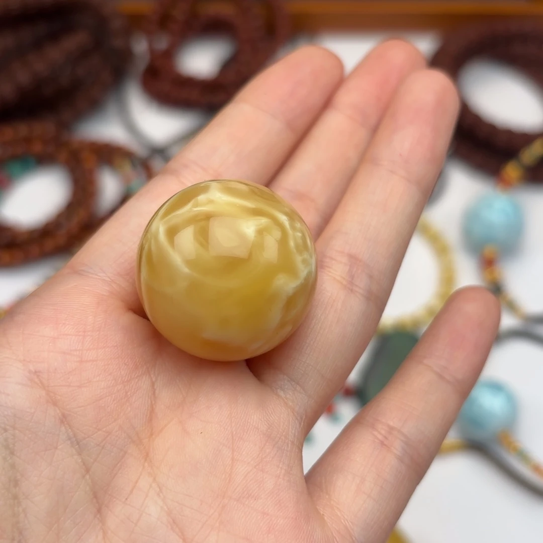 未镶嵌颈饰琥珀珠子