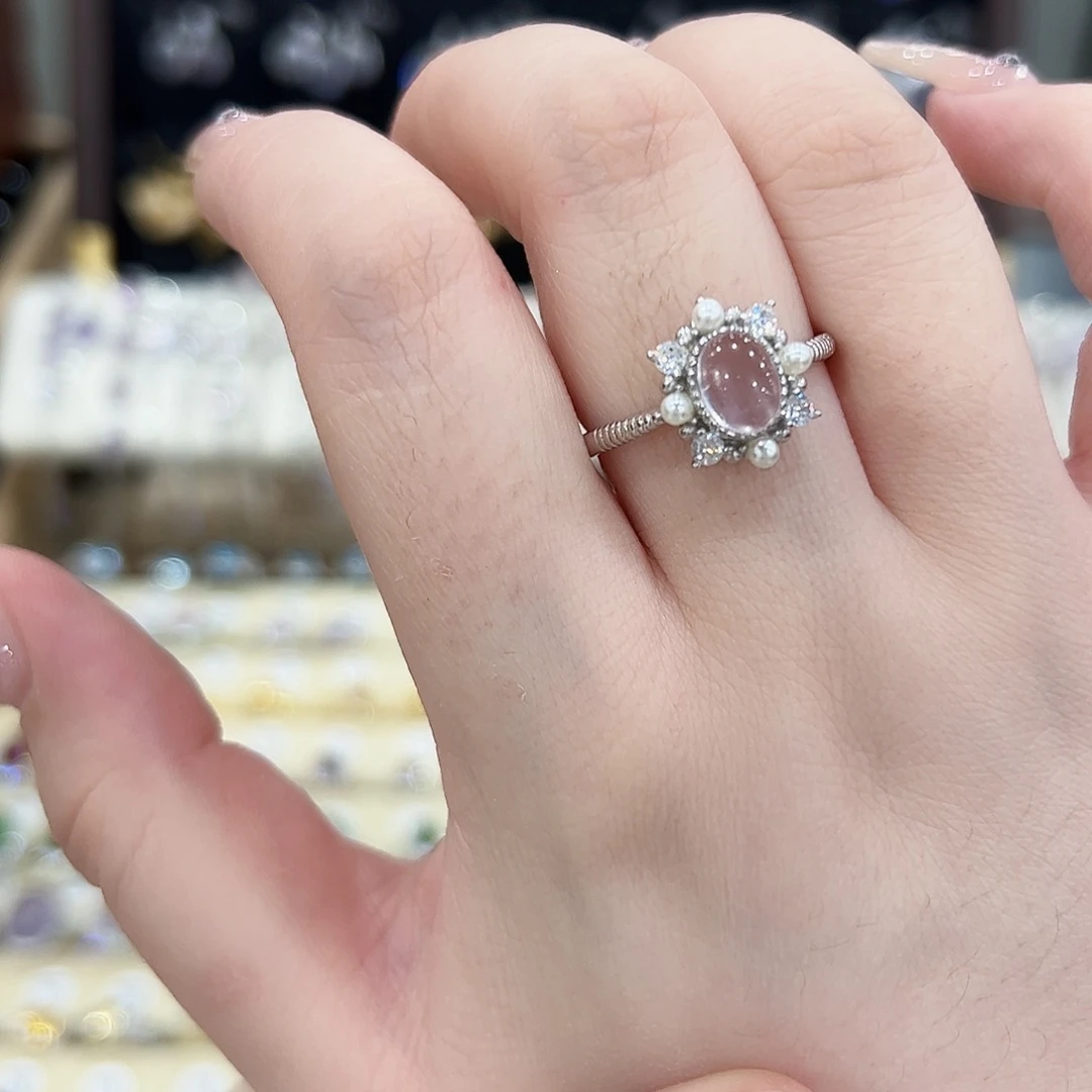 浅***i水晶戒指银S925镶嵌