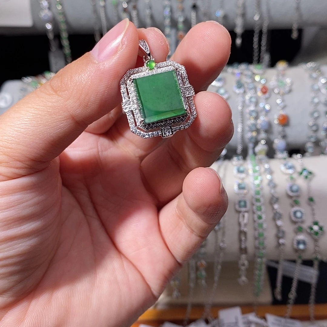 翡翠银S925镶嵌颈饰