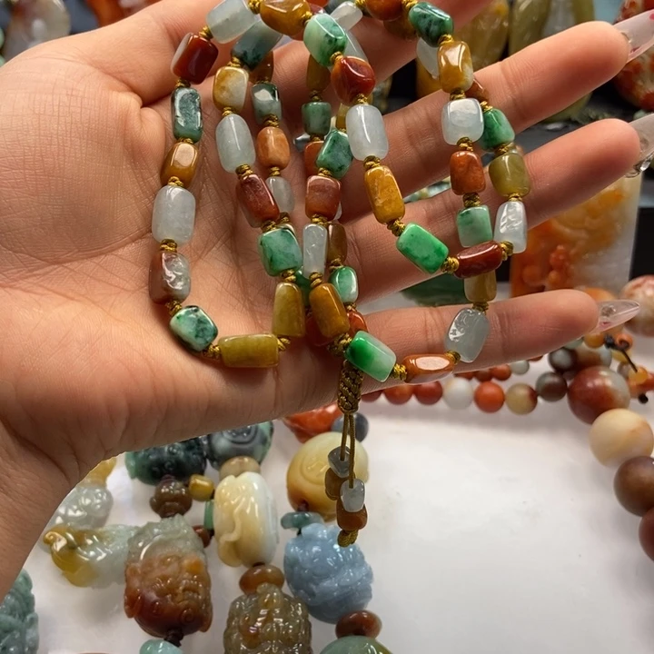 翡翠未镶嵌毛衣链骑**圣