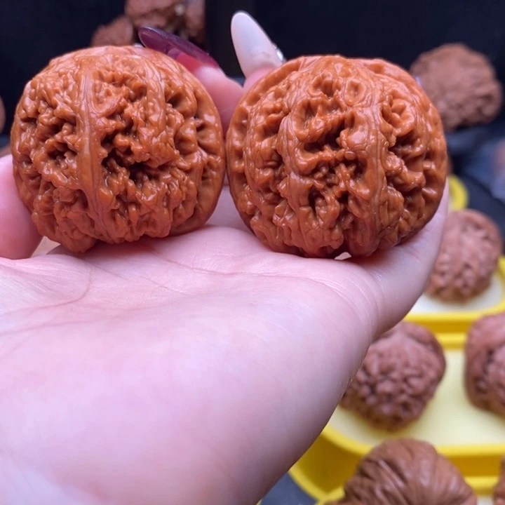 文玩核桃把件粗筋