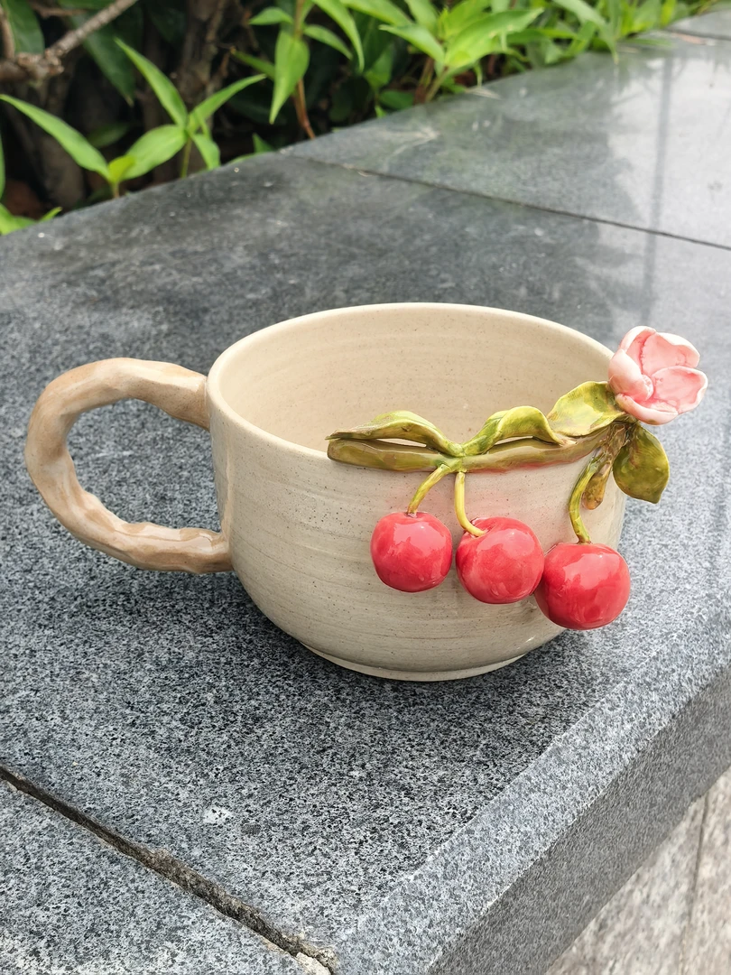 手捏樱桃杯子纯手工陶艺