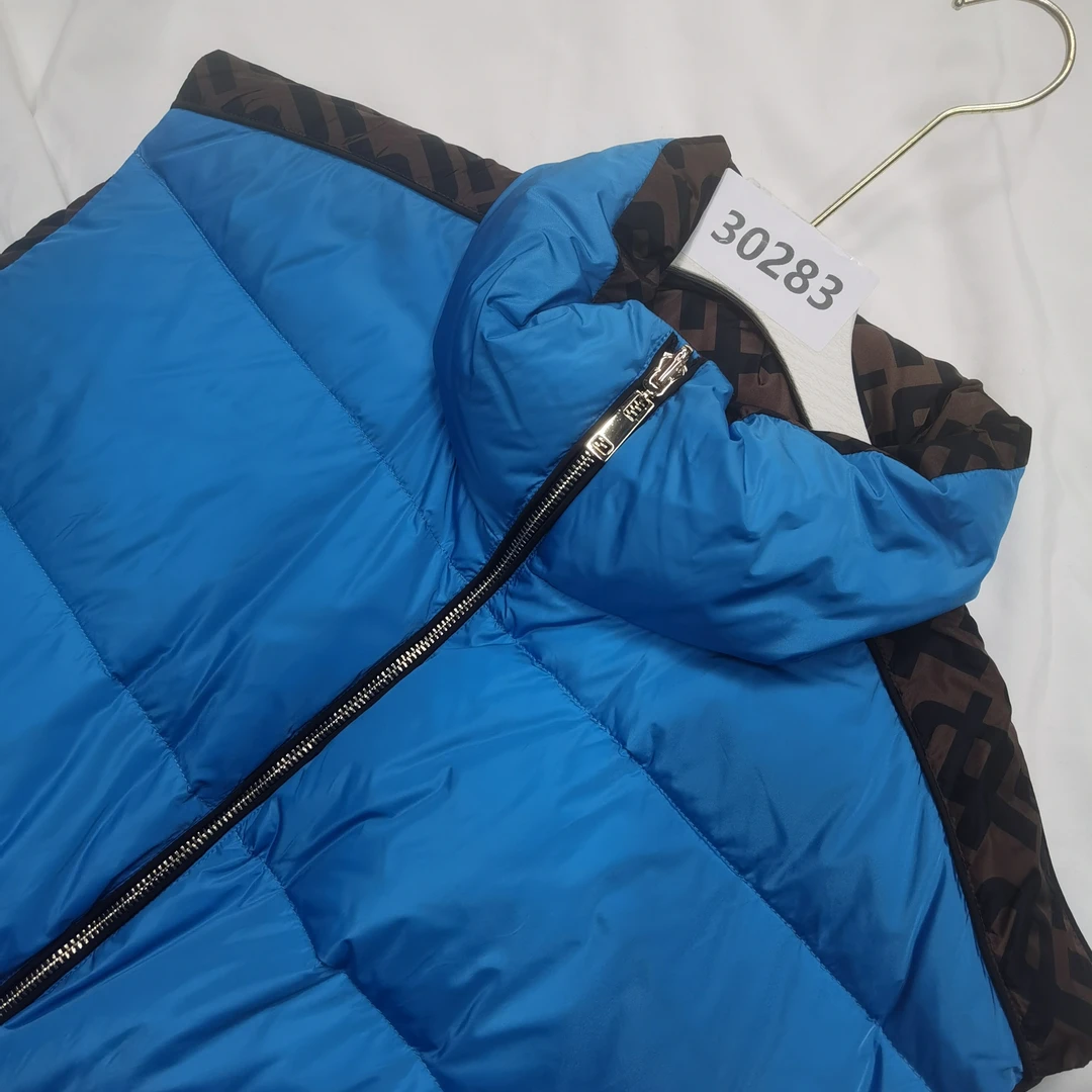 时尚女装【30283】叁楼货架