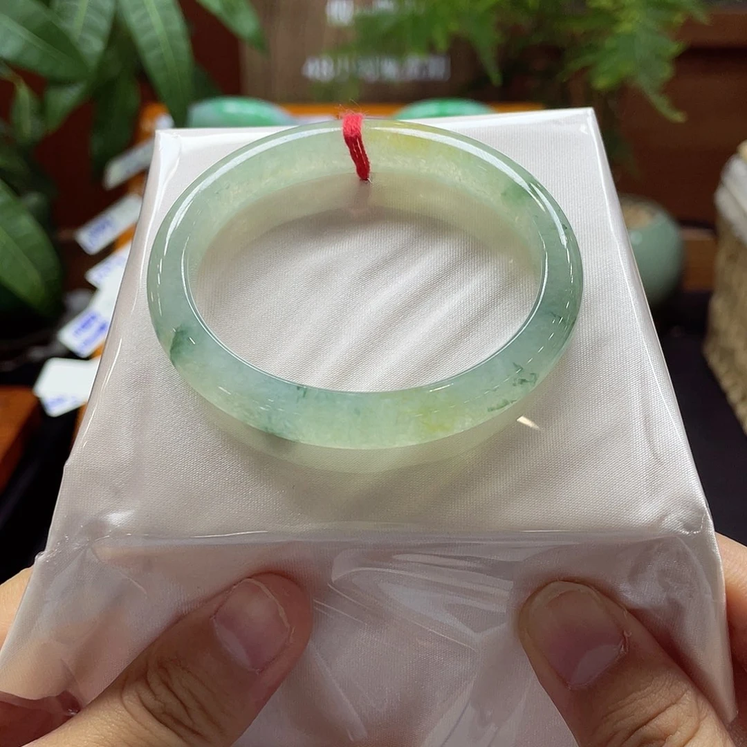 Y***F未镶嵌手镯翡翠链接99