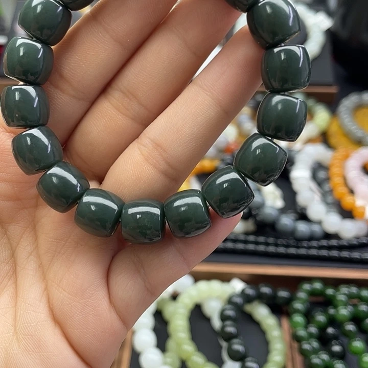 和田玉未镶嵌手串