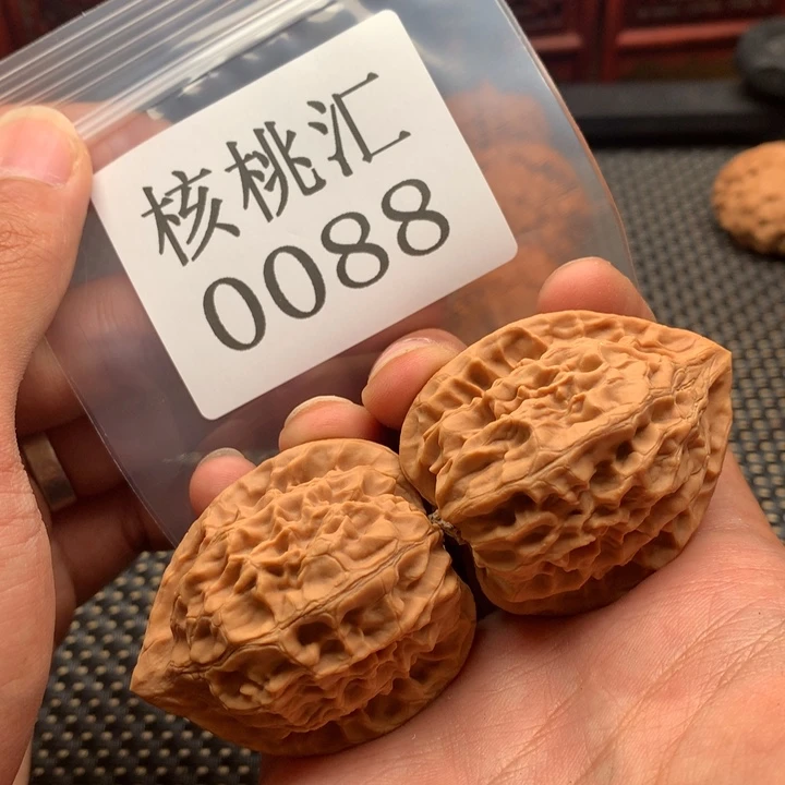 文玩核桃吊坠子*佛塔40