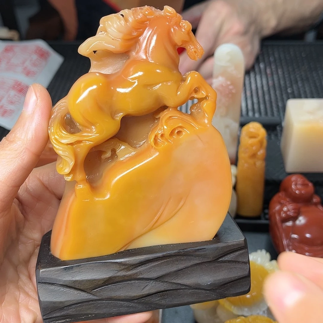 寿山石印石这种现象很明显了