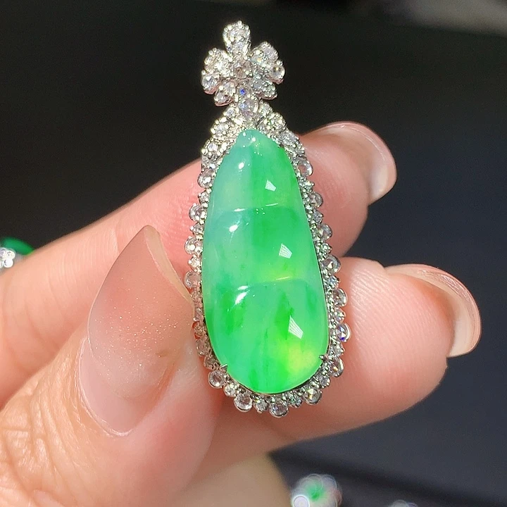 翡翠18K金镶嵌吊坠(不含链)