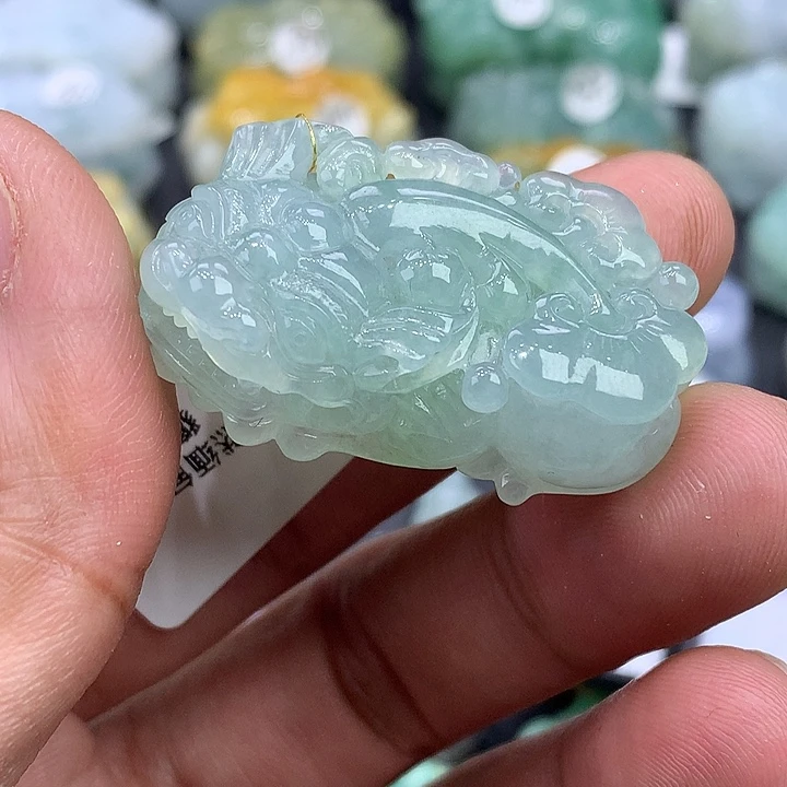 翡翠未镶嵌颈饰天然缅甸翡翠貔貅吊坠