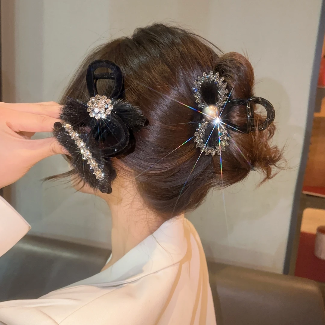 小香风闪钻毛毛蝴蝶结抓夹大号鲨鱼夹脑勺水钻发抓高级新款发饰