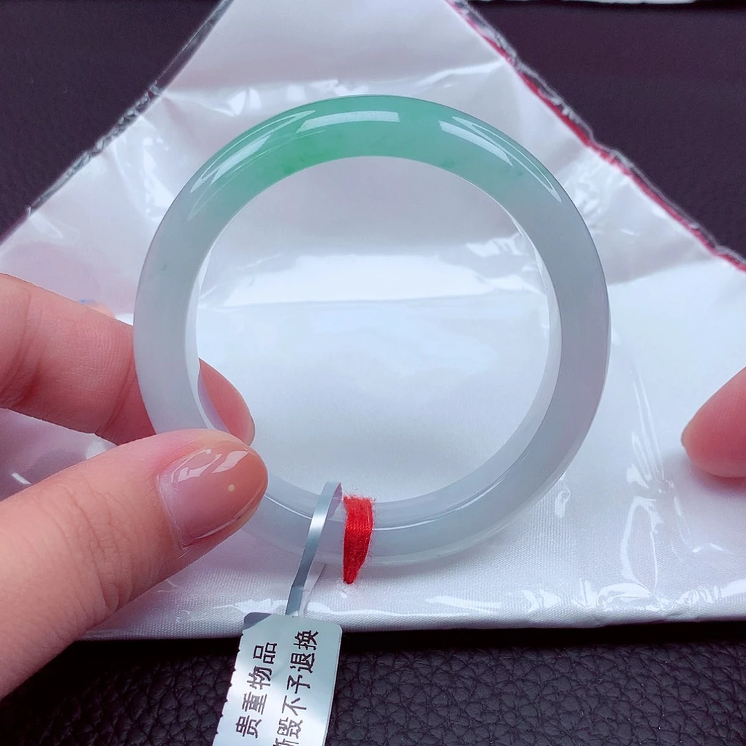 翡翠手镯未镶嵌天然缅甸翡翠A货