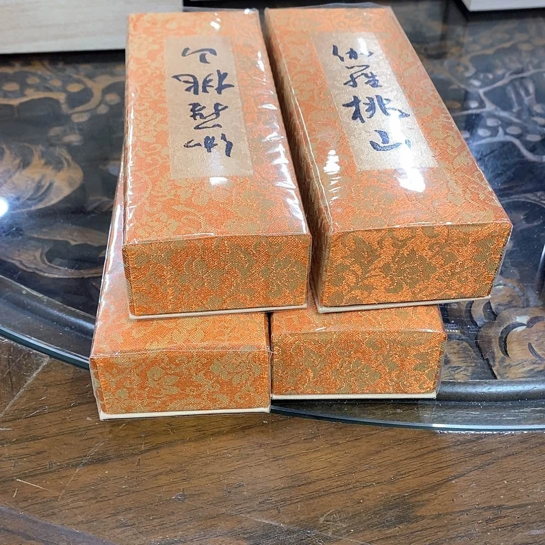 大果紫檀（缅甸花梨）北*人红木家具的设计风格