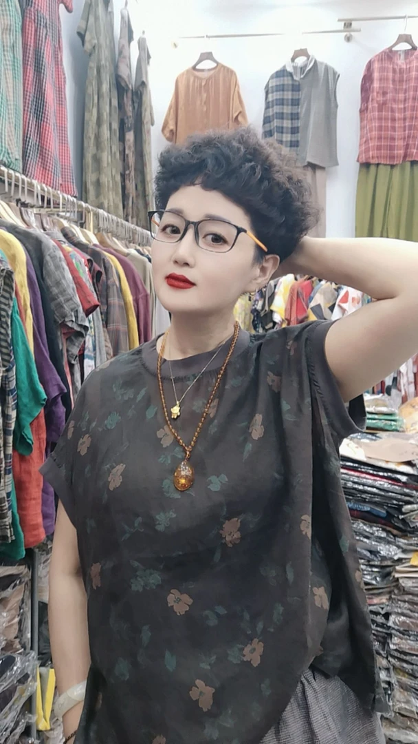 短袖印花圆领时尚休闲百搭款