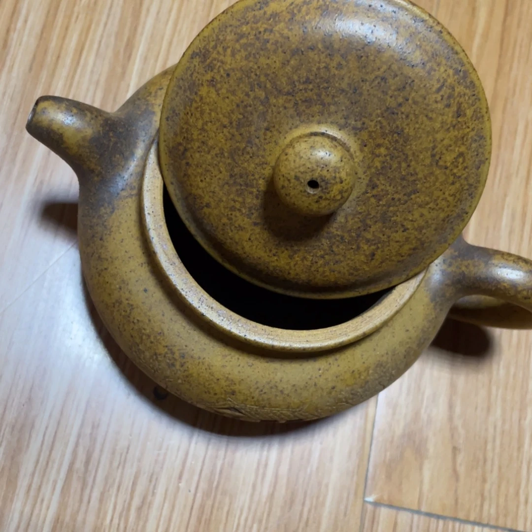 茶壶底槽青紫砂艺术作品