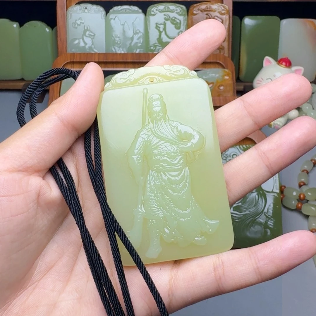 徐*波新疆昆仑山料关公牌
