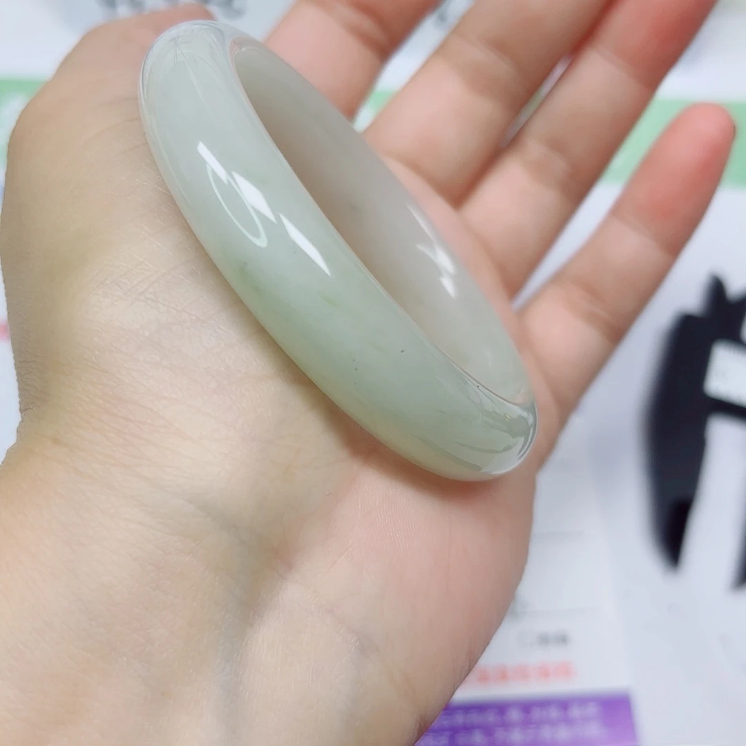 石英质玉未镶嵌手镯65/54