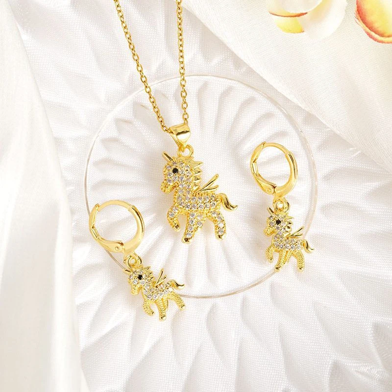 铜项链 不掉色简约小马生肖耳环欧美饰品时尚轻奢金色百搭小众