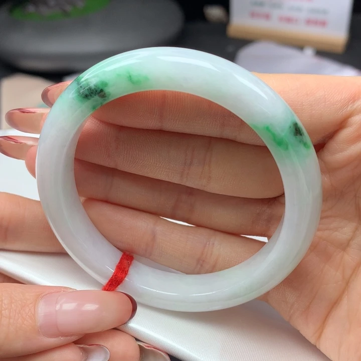 翡翠手镯未镶嵌56正圈