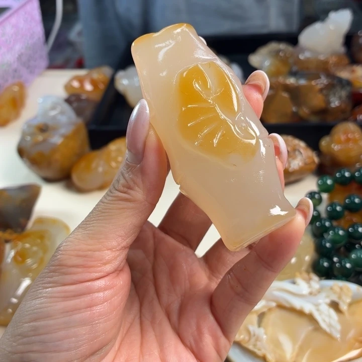 未镶嵌颈饰玛瑙/玉髓
