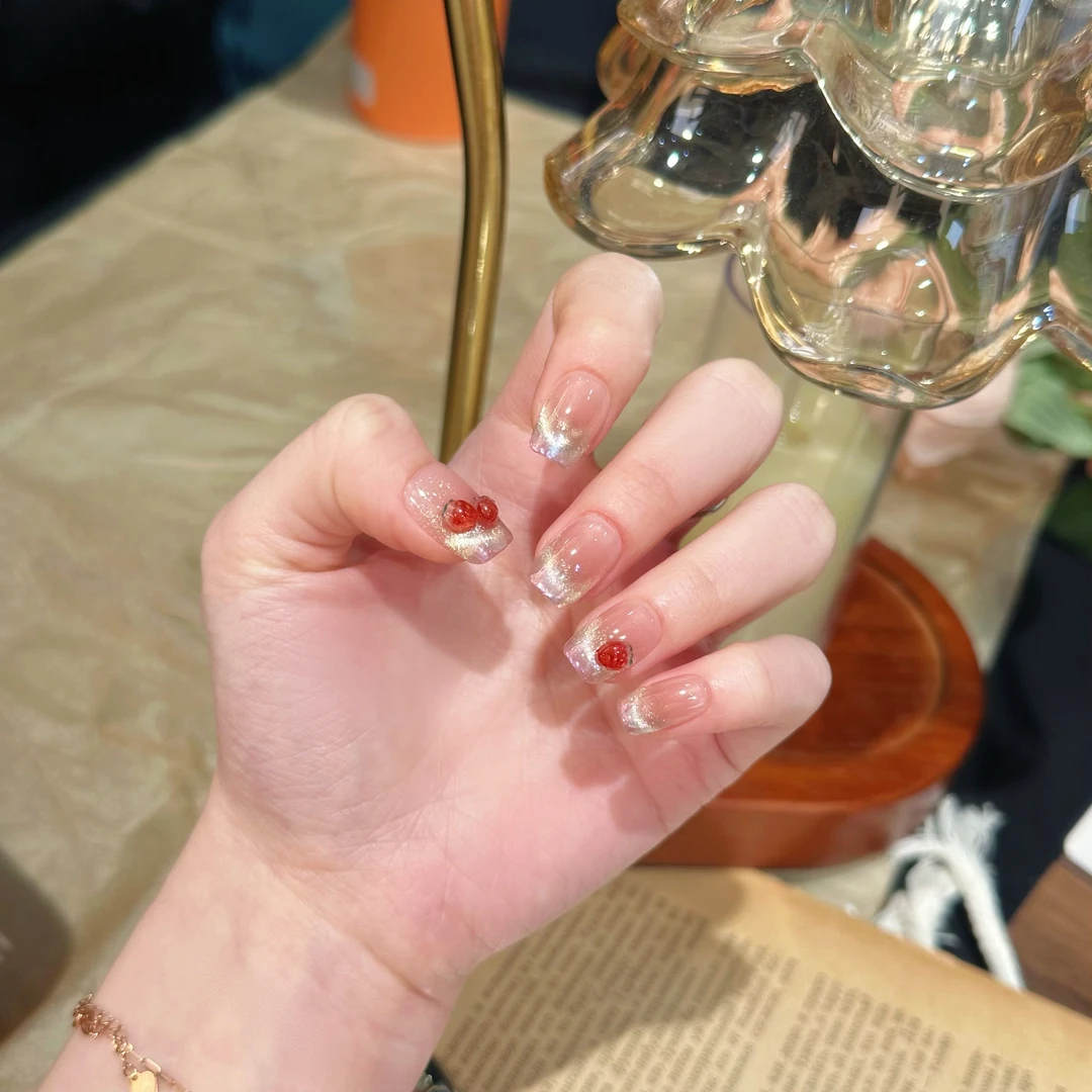 【草莓碎碎冰】纯手工穿戴甲10片高级感显白气质美甲贴片