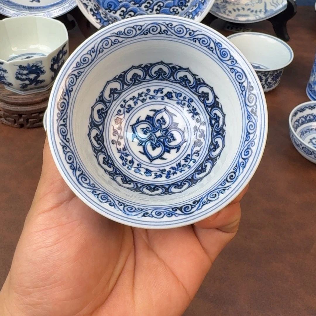 摆件陶宝相压手手绘