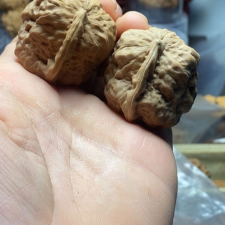 清***缘吊坠桃核蛤蟆头一根筋